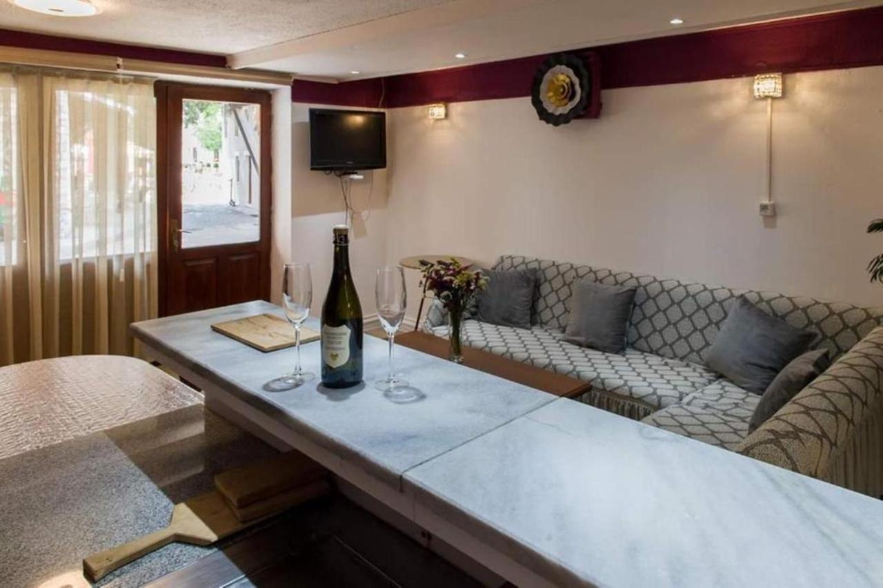 Apartment Ami Требинье Экстерьер фото